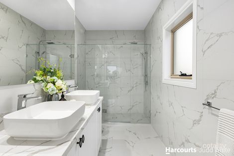 Property photo of 60 Jacqueline Road Mount Waverley VIC 3149