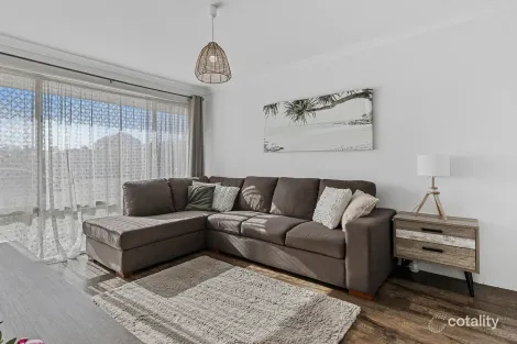 Property photo of 10 Isdell Place Greenfields WA 6210