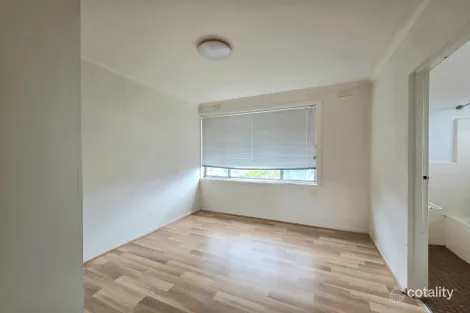 Property photo of 9/12 Cranbourne Avenue Sunshine North VIC 3020