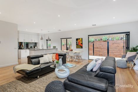 Property photo of 2/73 Greensborough Road Macleod VIC 3085