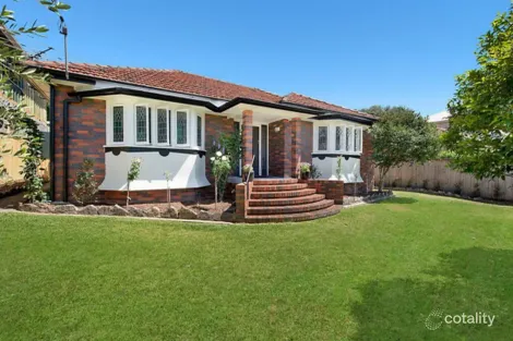 12 Queens Rd, Clayfield, QLD 4011