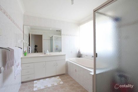 Property photo of 13 Larkin Crescent Flinders NSW 2529