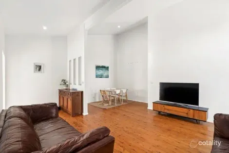 Property photo of 3 Patrick Crescent Saratoga NSW 2251