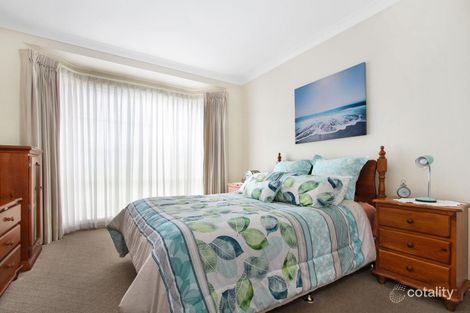 Property photo of 13 Kalbarri Grove Kanahooka NSW 2530