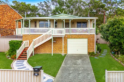 29 Yeramba Rd, Summerland Point, NSW 2259