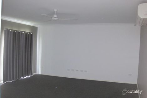 Property photo of 32 Ningaloo Crescent Burdell QLD 4818