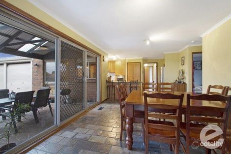 Property photo of 16 Shara Court Narre Warren VIC 3805