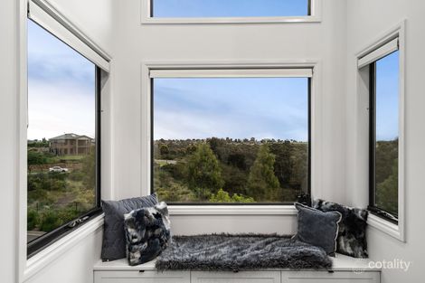 Property photo of 8 Tattenham Court Attwood VIC 3049