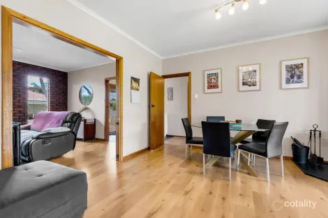 Property photo of 43 Otama Court Craigmore SA 5114