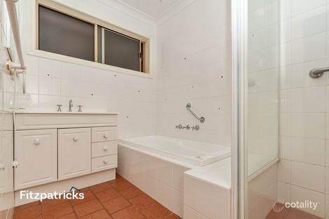 Property photo of 23 Girraween Mews Glenfield Park NSW 2650