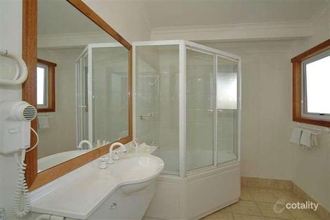 Property photo of 33 Roseash Crescent Noosaville QLD 4566