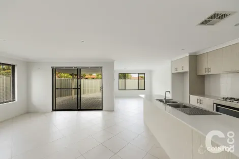 Property photo of 7 Tuart Ridge Parmelia WA 6167