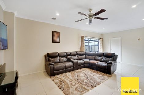 Property photo of 18 Mercantour Boulevard Tarneit VIC 3029