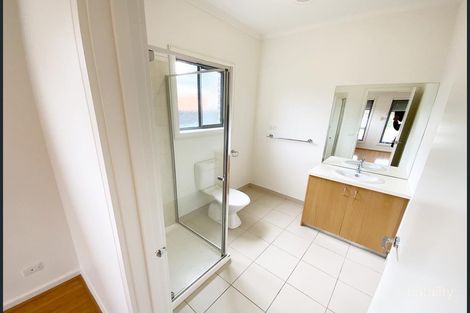 Property photo of 27 Cassan Way Caroline Springs VIC 3023