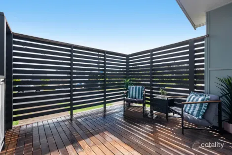 Property photo of 41 North Road Wynnum West QLD 4178