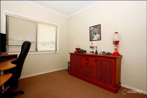 Property photo of 16 Griffin Crescent Collingwood Park QLD 4301