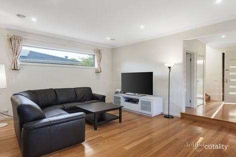 Property photo of 1/30 Diamond Avenue Glen Waverley VIC 3150