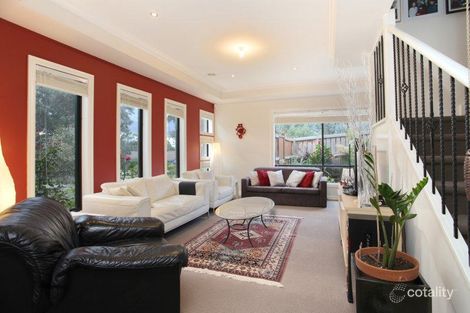 Property photo of 1 Stringybark Drive Ferntree Gully VIC 3156