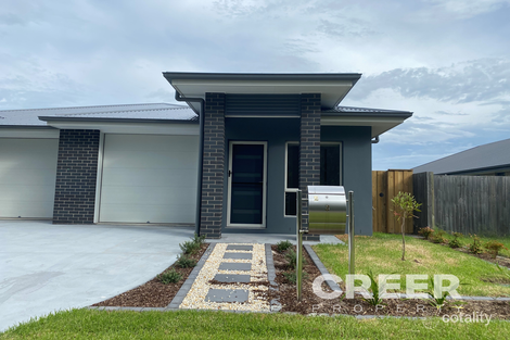 2/3 Yallimbah Ave, Tanilba Bay, NSW 2319