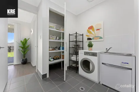 Property photo of 24 Brolga Circuit Marsden Park NSW 2765