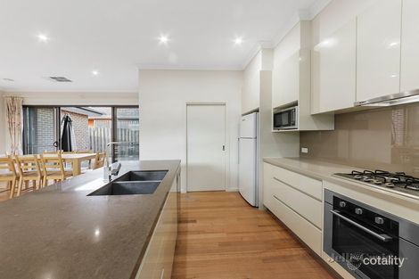 Property photo of 1/30 Diamond Avenue Glen Waverley VIC 3150