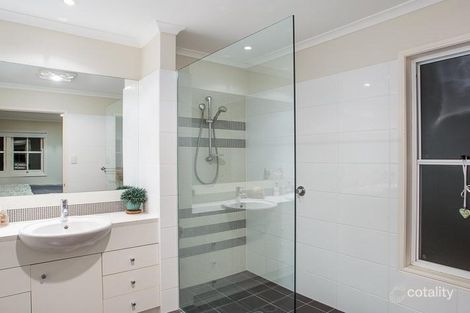 Property photo of 39 Lizzie Street Bardon QLD 4065