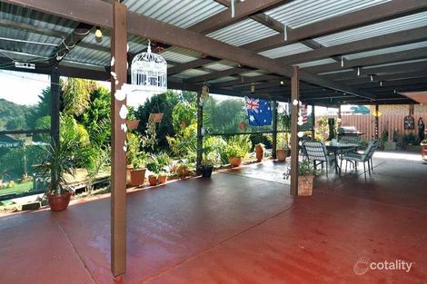 Property photo of 32 Jacaranda Crescent Withers WA 6230