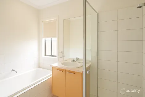 Property photo of 39 Coolamon Drive Craigieburn VIC 3064