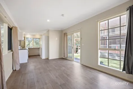 Property photo of 22 Riddell Road Sunbury VIC 3429