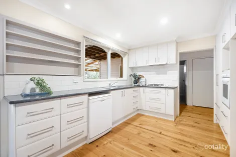 Property photo of 22 Riddell Road Sunbury VIC 3429