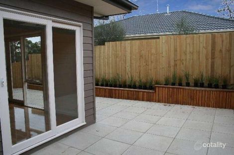 Property photo of 2 Lucerne Avenue Mornington VIC 3931