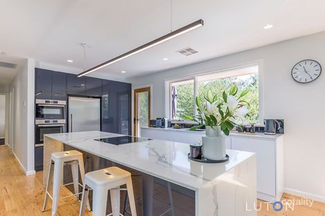 Property photo of 2 Riley Place Chifley ACT 2606
