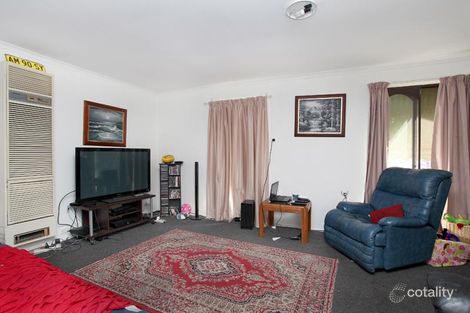 Property photo of 2/5 Balfour Place Melton West VIC 3337
