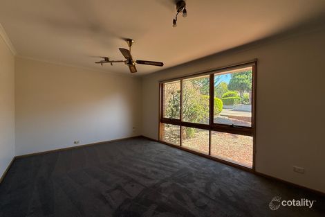 Property photo of 9 Shoppers Lane Taylors Lakes VIC 3038