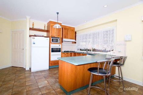 Property photo of 8 Stainsby Crescent Roxburgh Park VIC 3064