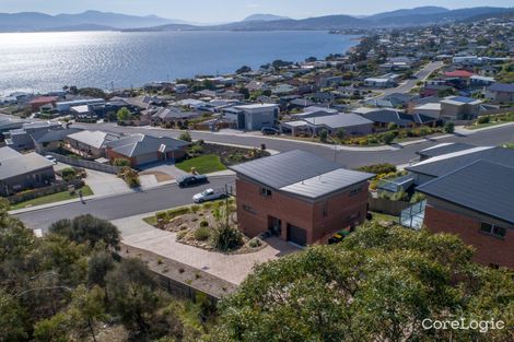 Property photo of 1/746 Oceana Drive Tranmere TAS 7018