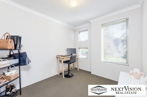 Property photo of 2/31 Peppermint Gardens Aubin Grove WA 6164