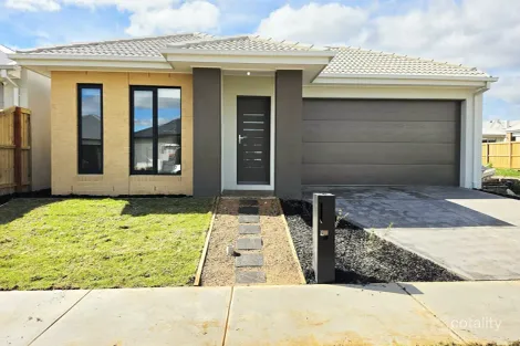 14 KETU ST, WERRIBEE, VIC 3030