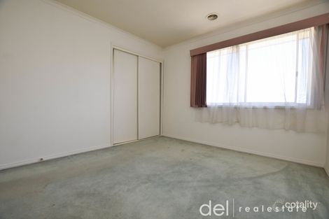 Property photo of 14/8 Monteith Crescent Endeavour Hills VIC 3802