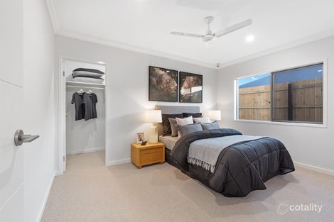 Property photo of 11 Lachlan Lane Hillcrest QLD 4118