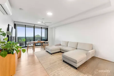 Property photo of 40906/2 Main Street Varsity Lakes QLD 4227