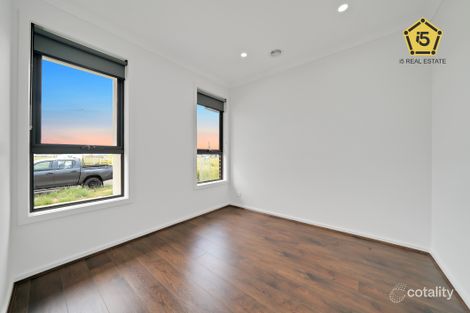 Property photo of 12 Lahore Close Mount Cottrell VIC 3024