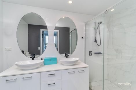 Property photo of 3201/5 Harbour Side Court Biggera Waters QLD 4216