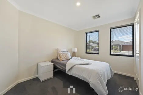 Property photo of 3 Isaac Street Hammond Park WA 6164