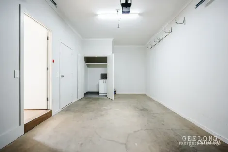 Property photo of 2/3 Tallinn Street Bell Park VIC 3215