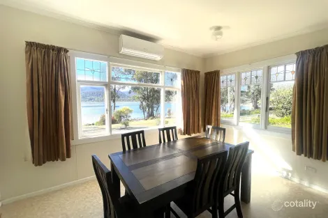 Property photo of 13 Batchelor Street White Beach TAS 7184