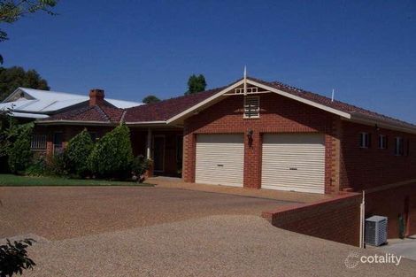 56 Henwood Ave, Kooringal, NSW 2650