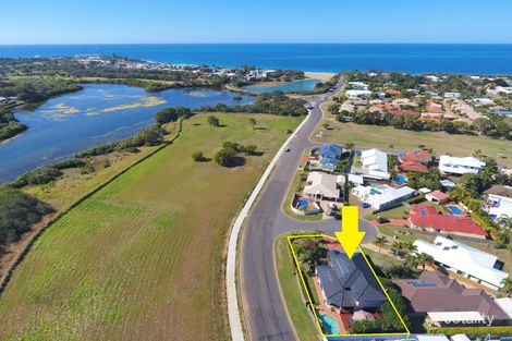 6 Fiona Pl, Bargara, QLD 4670