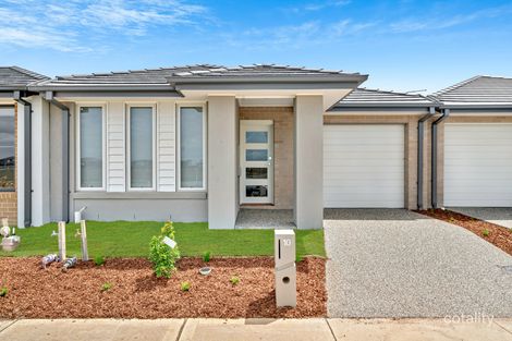 Property photo of 10 Leger Street Manor Lakes VIC 3024