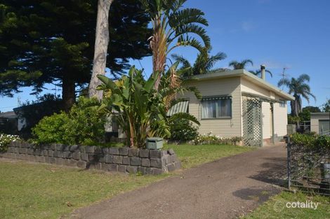 Property photo of 13 Deakin Parade Tomakin NSW 2537